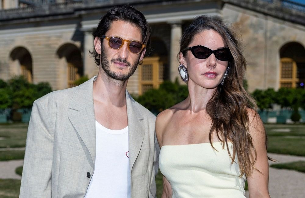 Pierre Niney, fan numéro 1 de sa compagne Natasha Andrews : « Tellement fier de toi »
