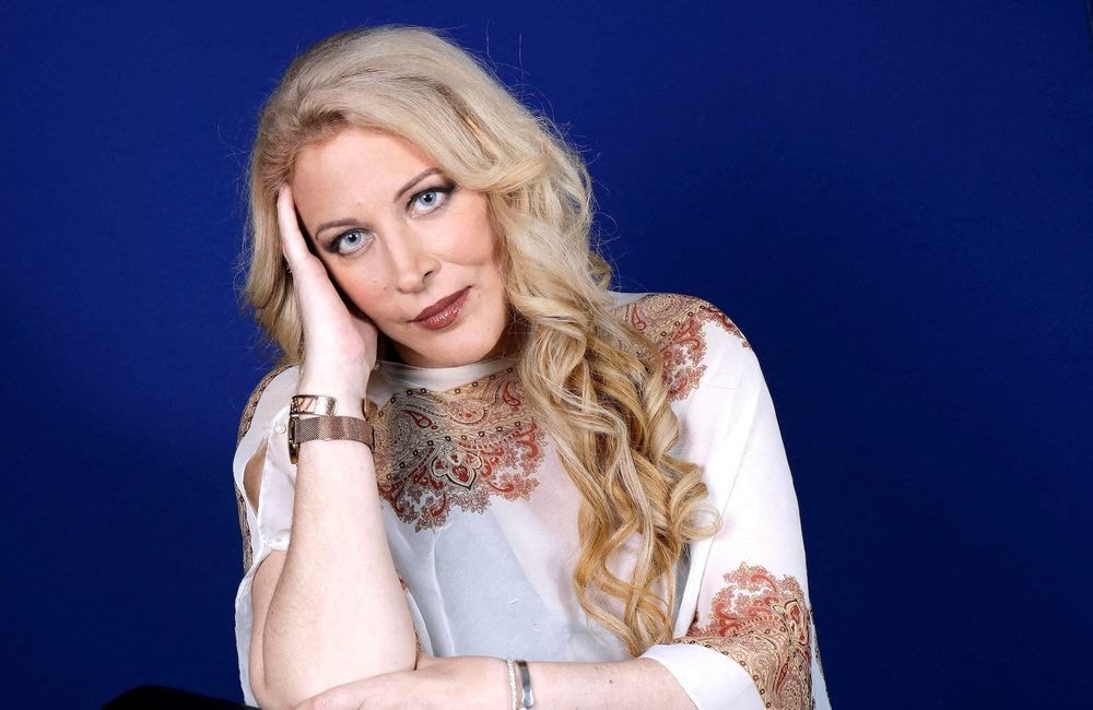 Loana revient sur la couverture de « Paris Match » avec sa fille Mindy