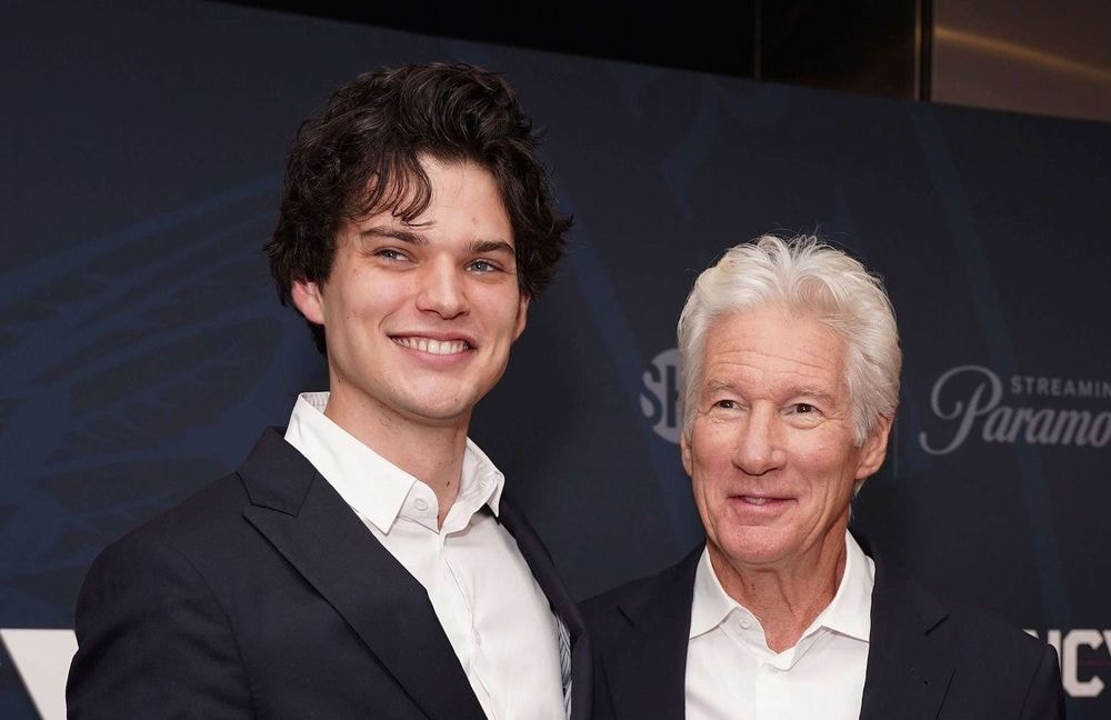 Qui est Homer Gere, le fils de Richard Gere, au casting de la série « The Shards » avec Kaia Gerber