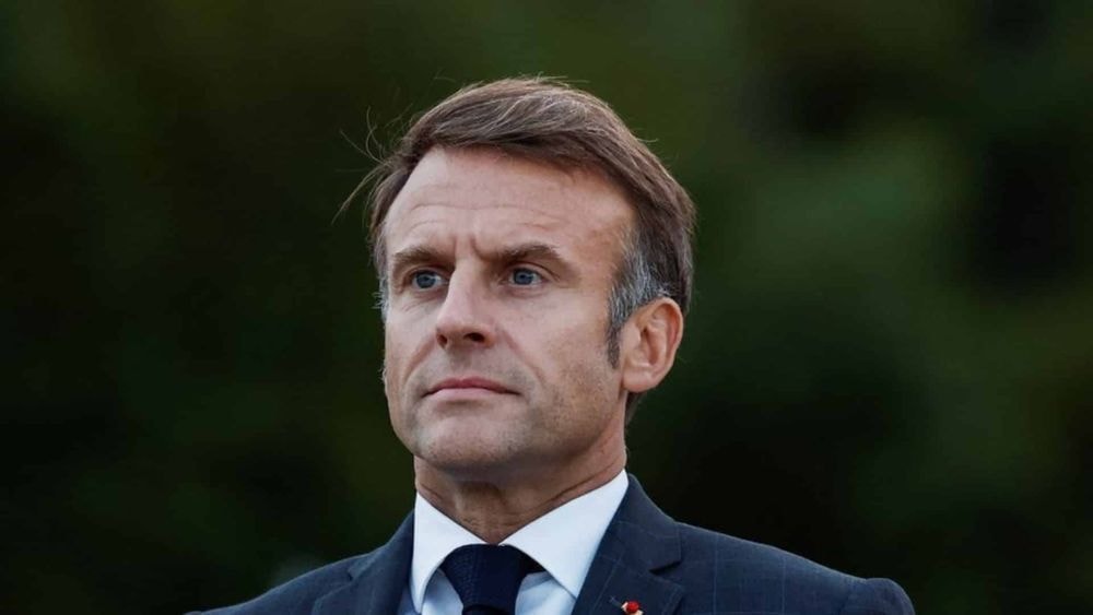 "Bisous mes petits loups", chemise léopard, chignons et cheveux longs… sa dernière vidéo provoque la stupeur
