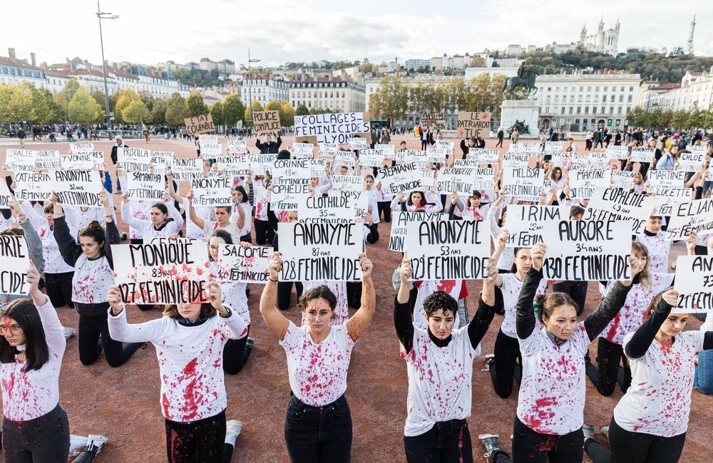 La famille d’une victime de féminicide poursuit l’État en justice pour faute lourde