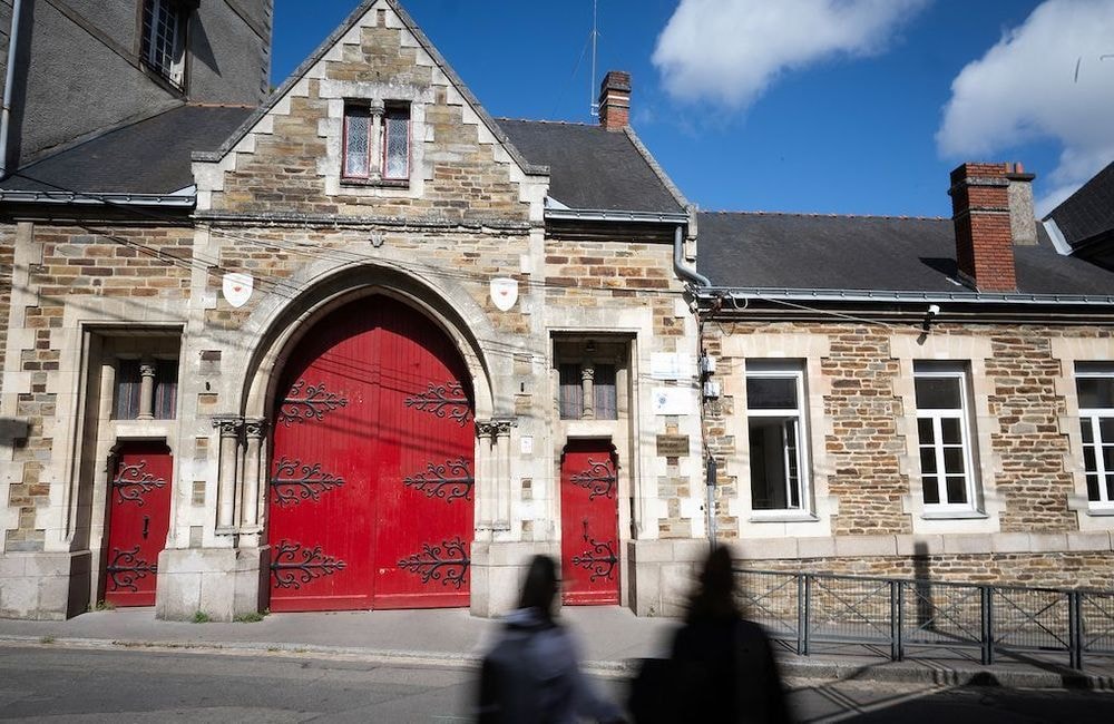 Violences sexuelles au lycée catholique Saint-Stanislas à Nantes : plus de 60 témoignages reçus