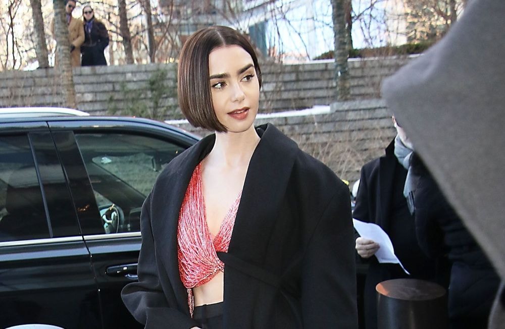 Lily Collins dévoile les coulisses de sa célébration de Pâques avec sa fille et son époux