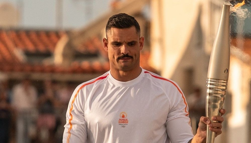 Florent Manaudou en couple avec Elsa Bois ? "Ne t'énerve pas", la réaction de la copine du nageur