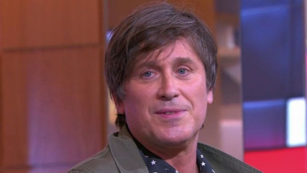 Thomas Dutronc rend hommage à sa mère Françoise Hardy : « C’est une …