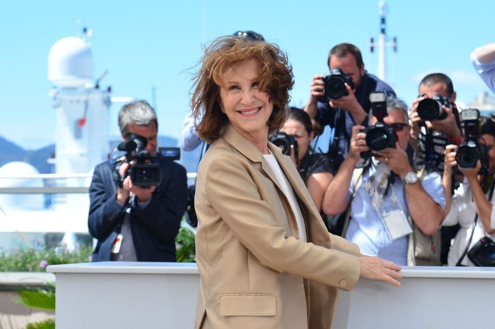 Nathalie Baye et Johnny Hallyday : "Il l'aimait encore", en froid avec Laeticia Hallyday, une membre de leur clan balance