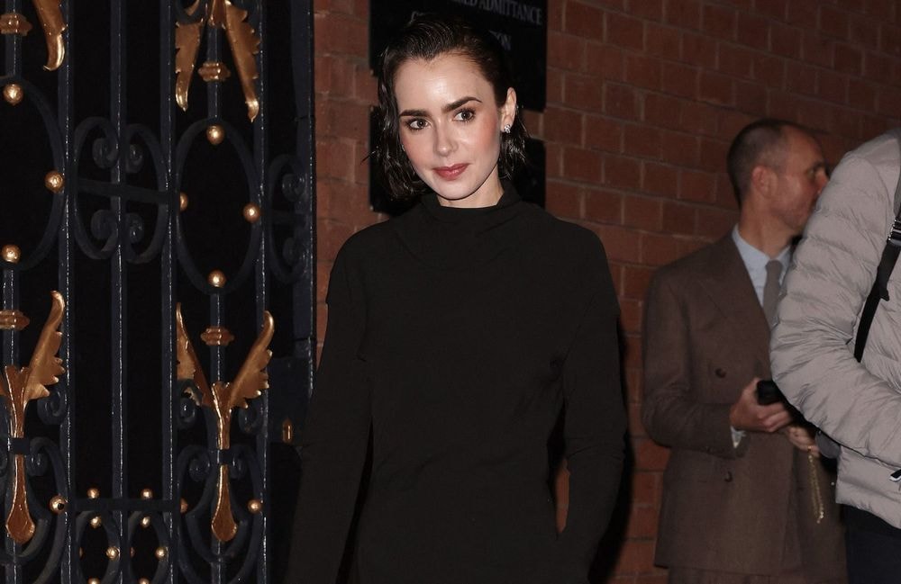 Lily Collins crée le look de soirée simple et élégant que l’on peut toutes adopter