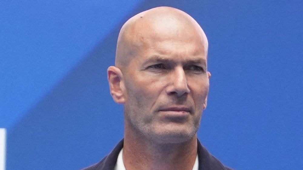 Zinédine Zidane : "Je me suis fait déchirer", cette "grossière erreur" qui lui a donné une leçon sur "la culture du pays"