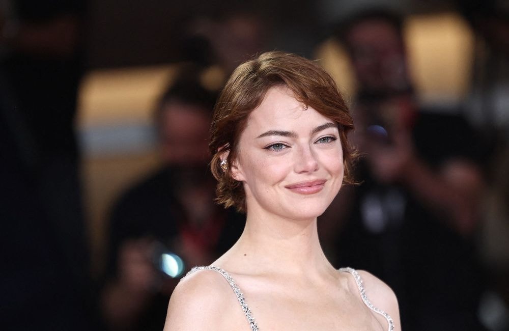 « Coupe lixie » : quelle est cette nouvelle tendance cheveux qui vise les indécises entre le carré et le court ?