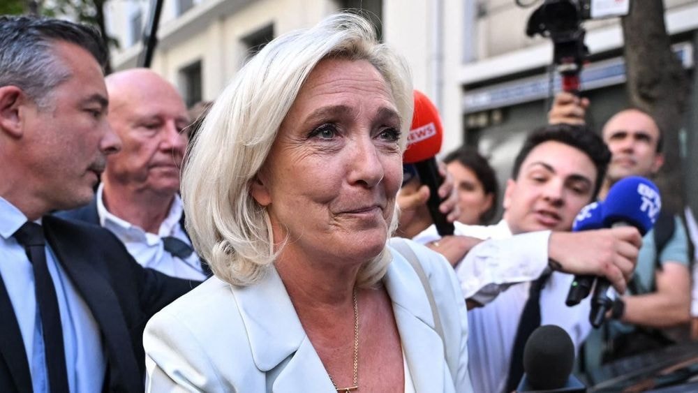 Marine Le Pen balance sur Zinedine Zidane et sa fortune : "Je comprends qu'il vote Macron"