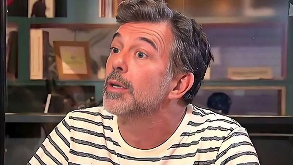 Stéphane Plaza : un célèbre animateur brise le silence, "C'était compliqué"