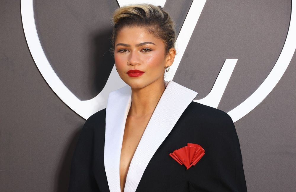 Zendaya adopte la coloration la plus gourmande de l’automne