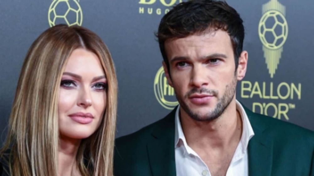 Caroline Receveur : son couple avec Hugo Philip en crise ? Ce message qui veut tout dire !