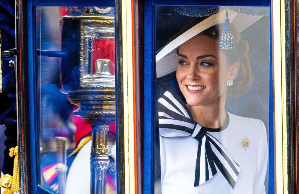 Kate Middleton en blanc : que raconte le look de son retour sur la scène publique
