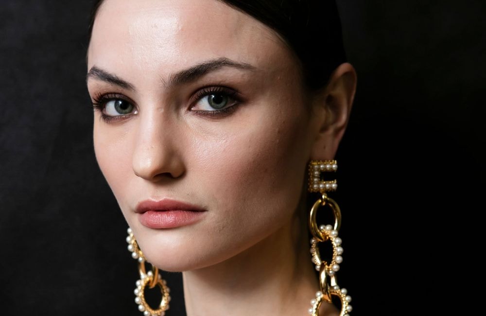 On croyait cette tendance maquillage oubliée : elle fait son retour partout en 2026
