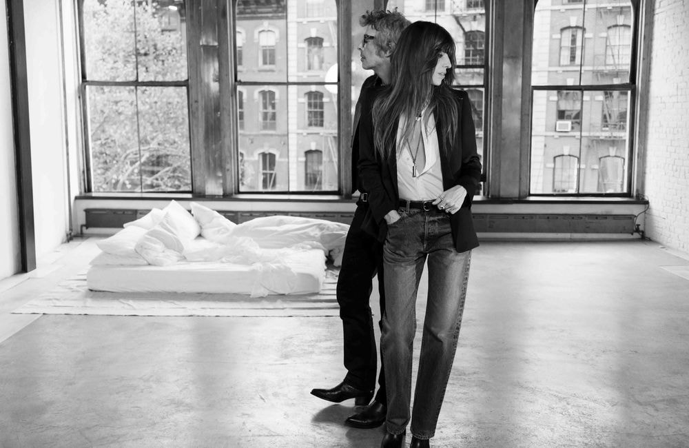 Lou Doillon et Stéphane Manel : le couple rock et charismatique électrise la campagne de mode Nili Lotan