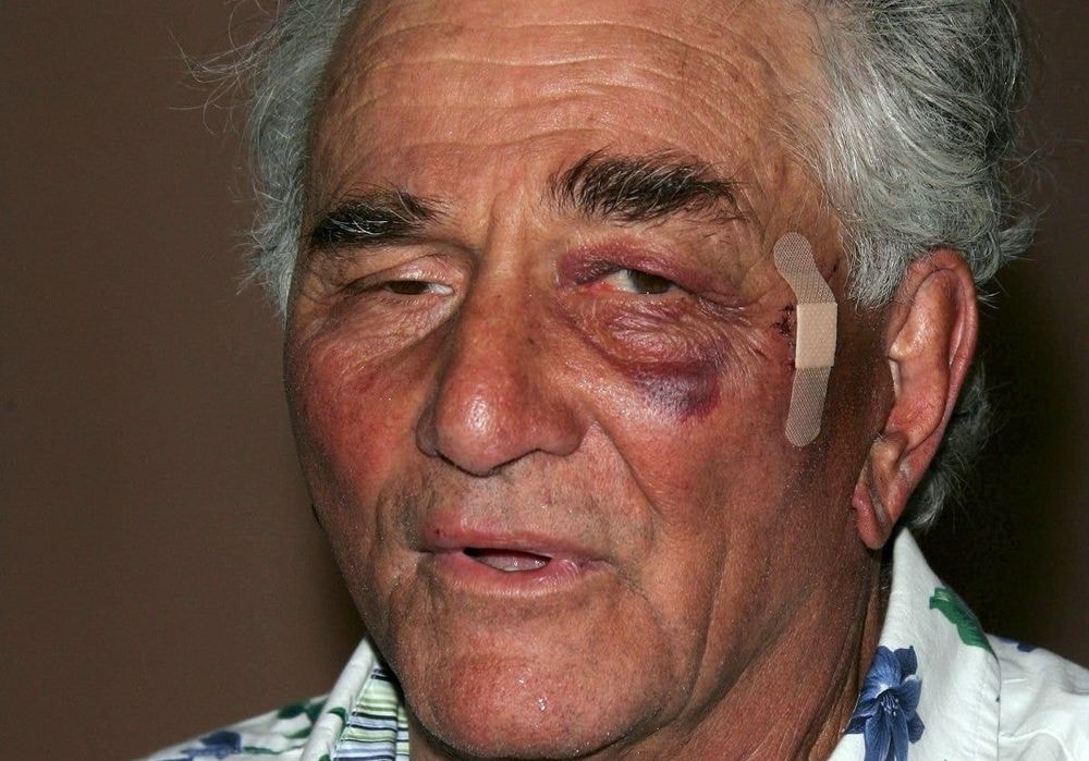 Peter Falk (Columbo) : son héritage au cœur d’un conflit entre sa veuve et sa fille