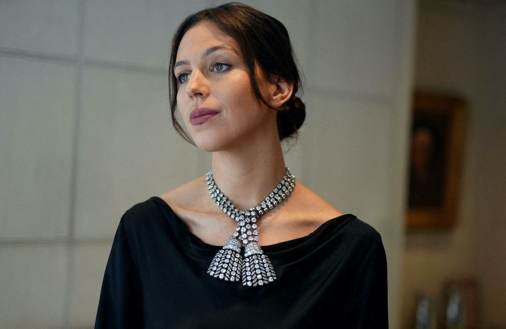 Un mystérieux collier lié à Marie-Antoinette est vendu aux enchères pour 4,5 millions d’euros