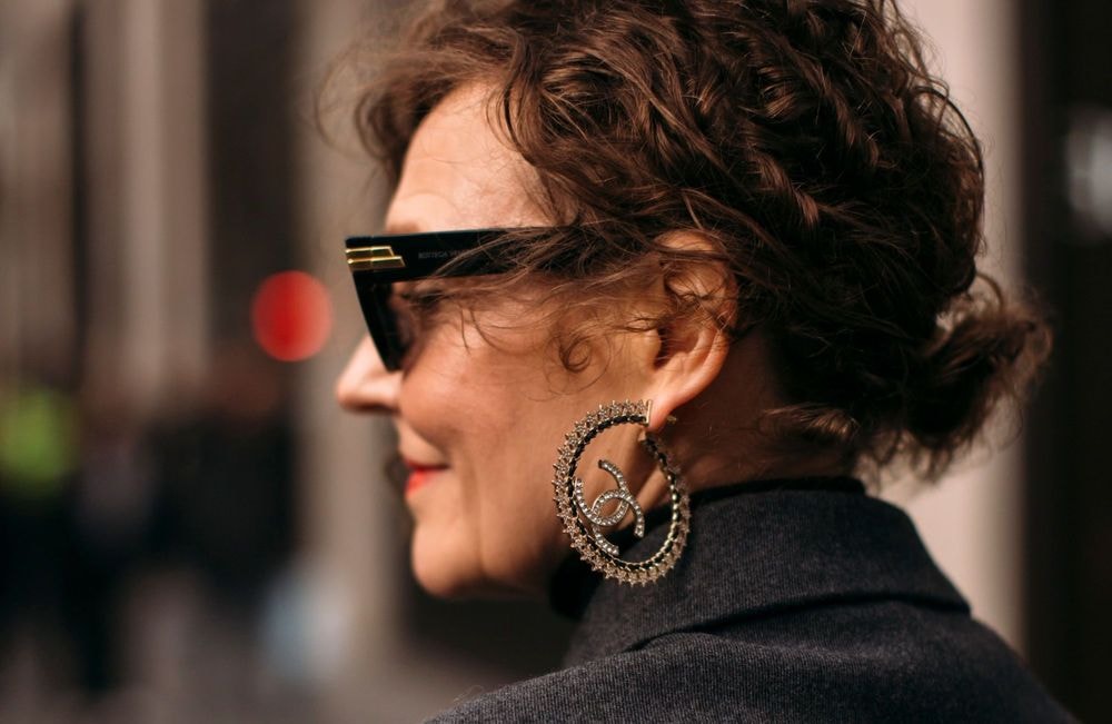 Pourquoi il ne faut pas dormir avec ses boucles d’oreilles ?