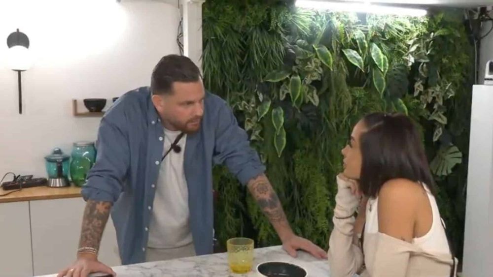 "Une pourriture" : Raphaël Pépin en couple avec Marine El Himer, son attitude avec la candidate choque les internautes !