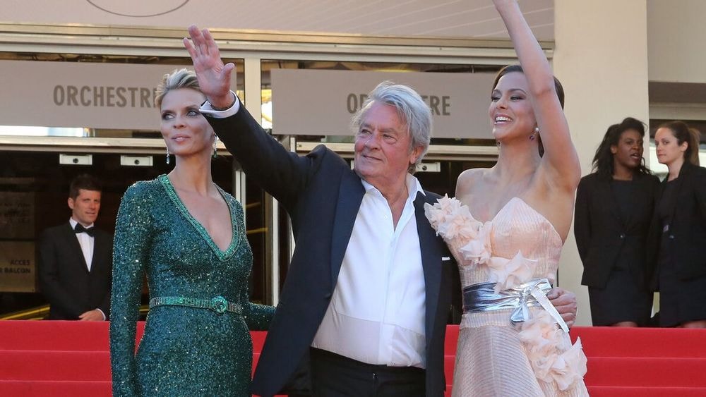 Alain Delon, 88 ans au plus mal : ce traitement qu’il a suivi