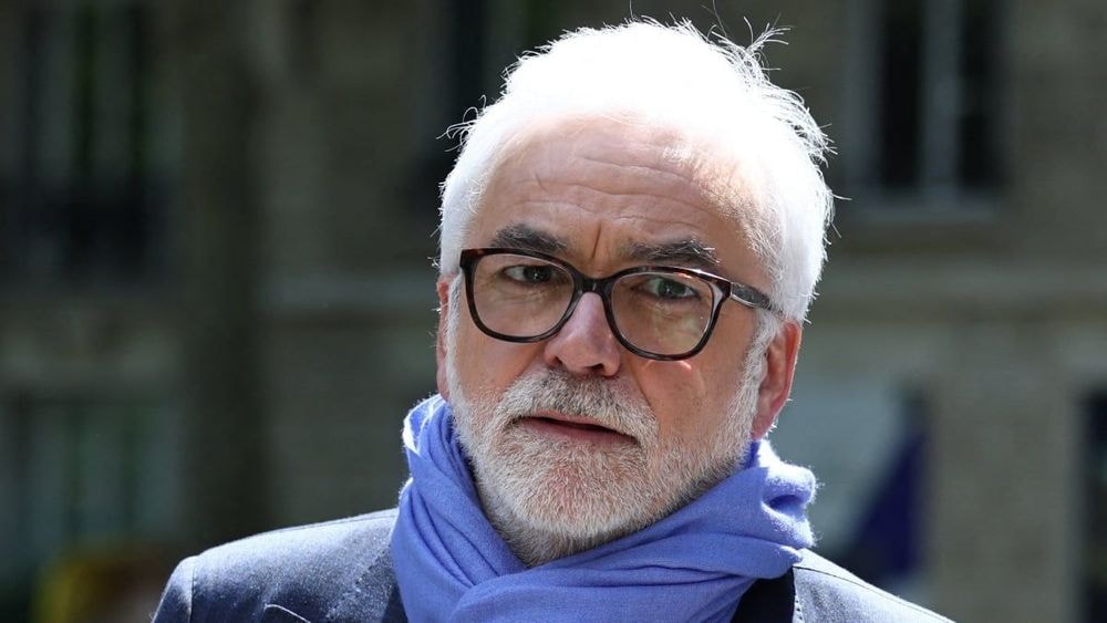 "Pauvre France gouvernée par des mercenaires" : Pascal Praud à l'agonie sur CNews, il vide son sac