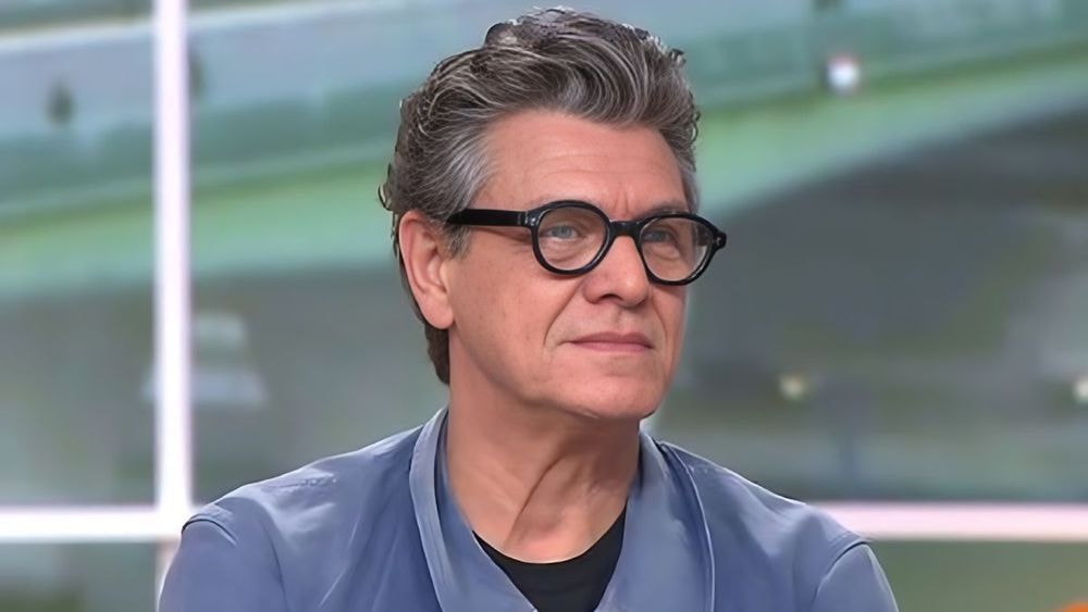 Marc Lavoine et Adriana Karembeu, la vérité sur leur premier baiser : "J'ai demandé à ce qu'ils ne sortent pas…"