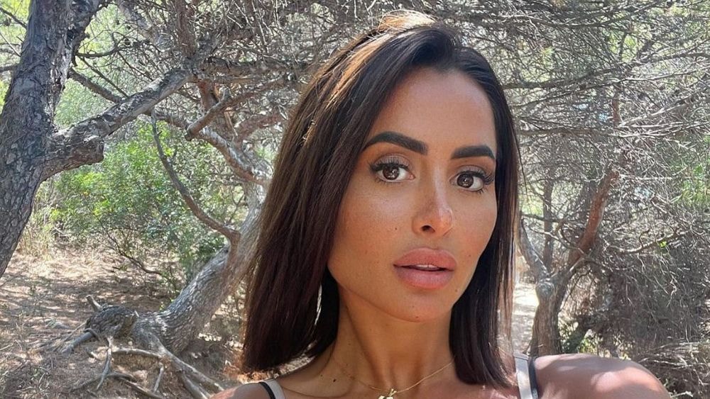 "C'est choquant" : Marine El Himer quasiment nue sur les réseaux sociaux, les internautes scandalisés !