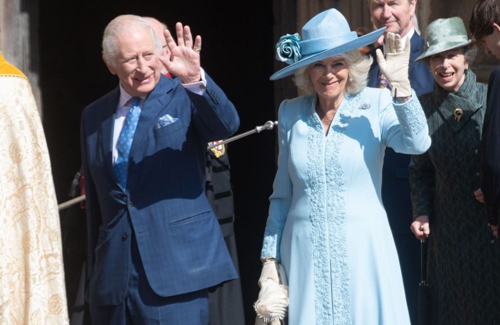 Mort du Pape François : Le roi Charles III et la reine Camilla lui rendent un bel hommage