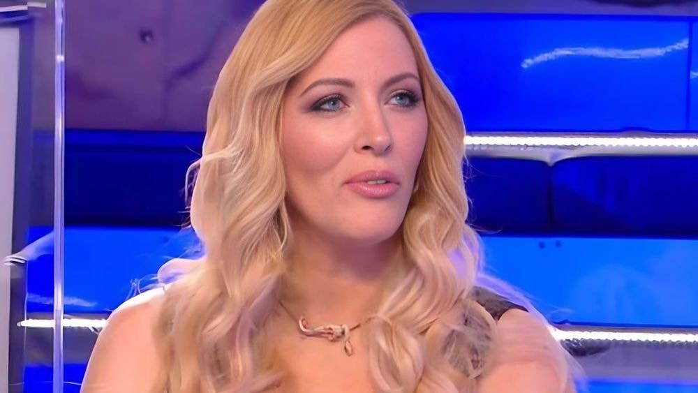 "C'est faux" : la fille de Loana rétablit la vérité au sujet de la star de Loft Story
