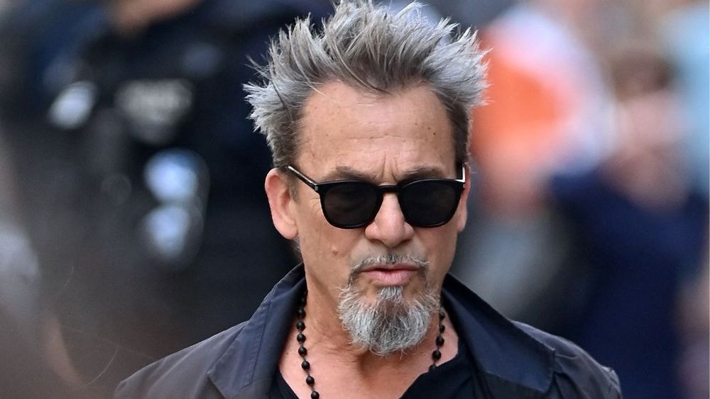 Florent Pagny suivi par le même médecin que Céline Dion : "J'évite le..." ce geste qu'il n'a PLUS le droit de faire pour préserver sa santé