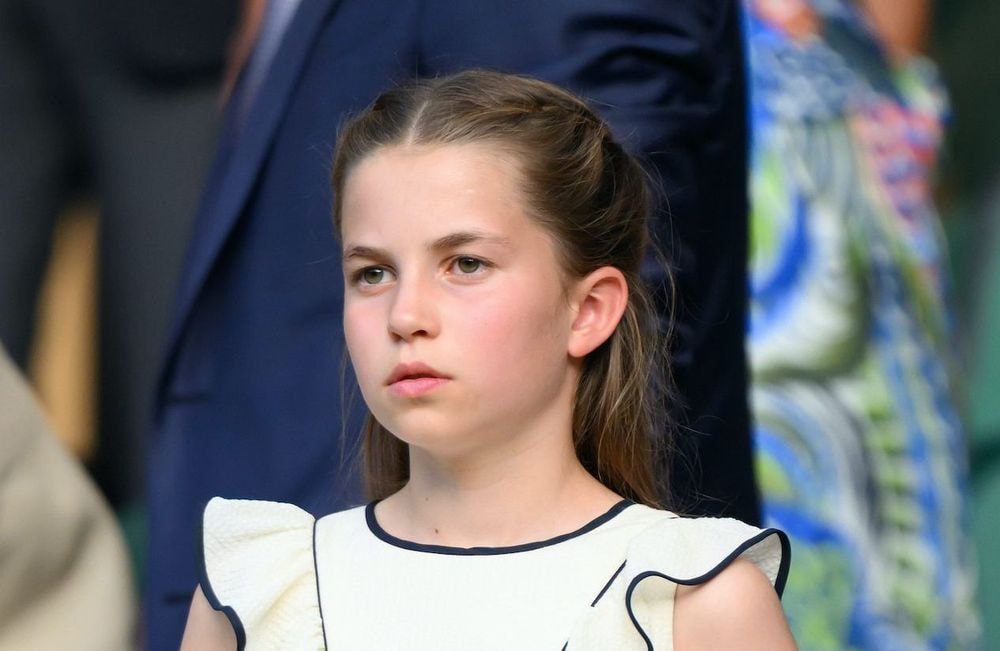 Les messages cachés derrière le bracelet à breloques de la princesse Charlotte
