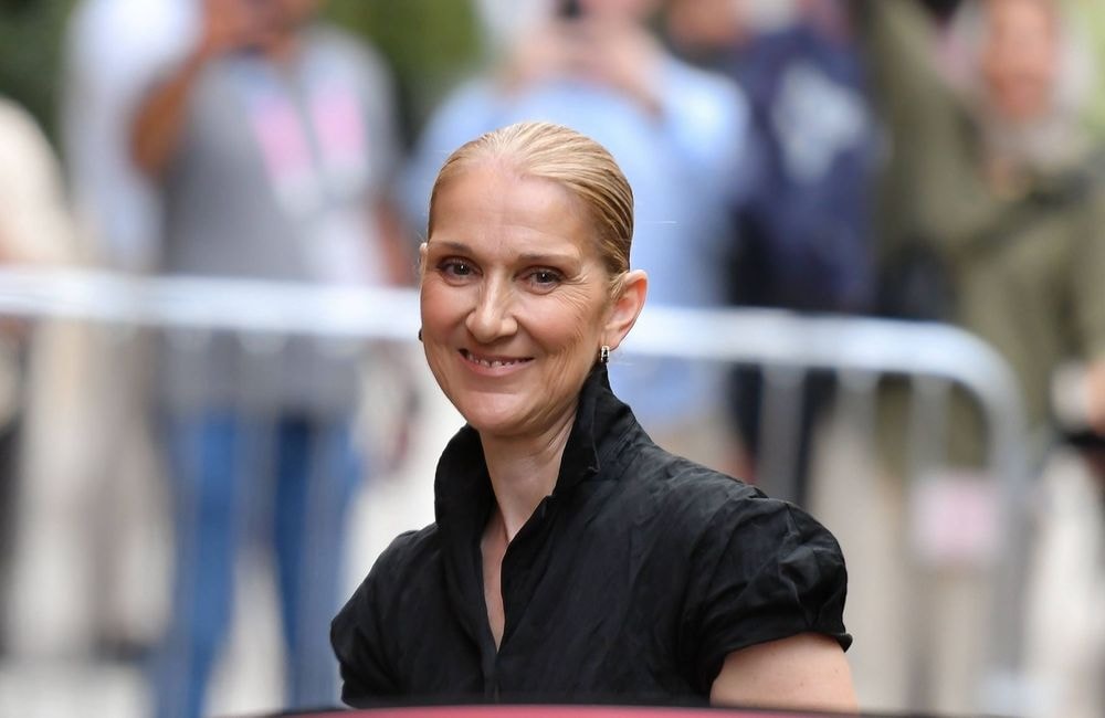 Céline Dion, rayonnante, remercie ses fans dans une rare apparition face caméra