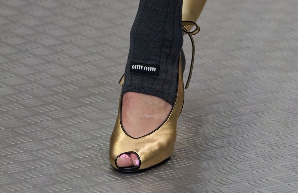 Peep toes : ces escarpins rétro adoptés par Katie Holmes et Chloë Sevigny seront les plus pointus de la saison