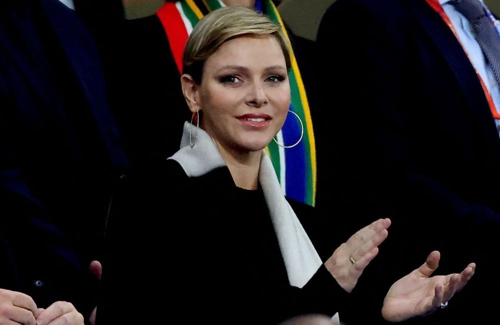 Charlène de Monaco en visite dans une maternité, ces tendres clichés avec des nouveaux-nés