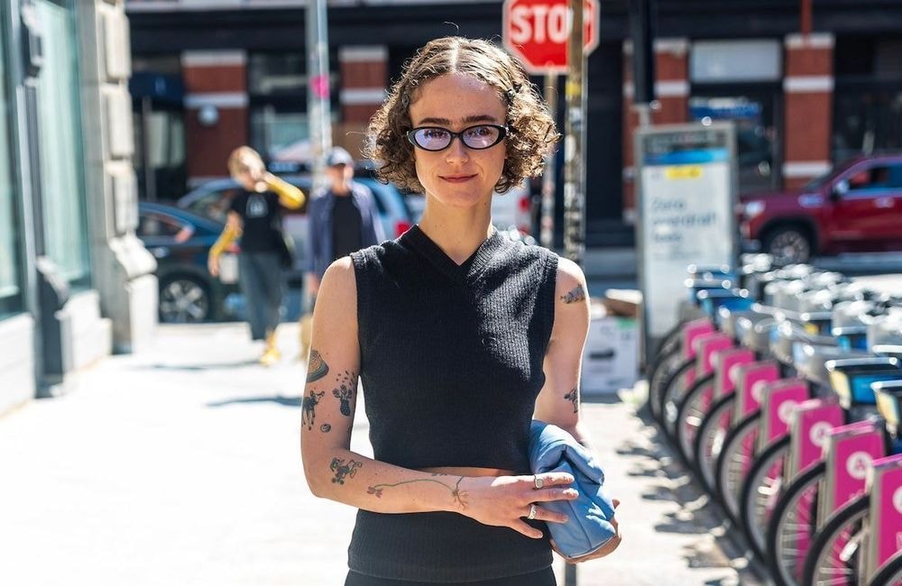 Ella Emhoff joue la transparence à la Fashion Week de New York