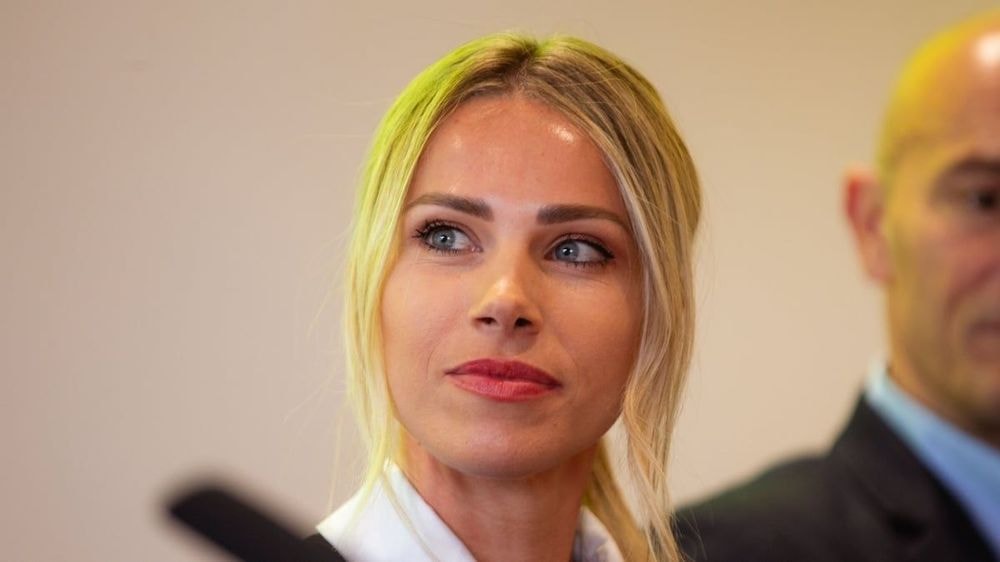 Divine en maillot de bain, Marion Rousse (34 ans) dévoile ses jambes fuselées et en fait craquer plus d'un : "Très belle femme !"