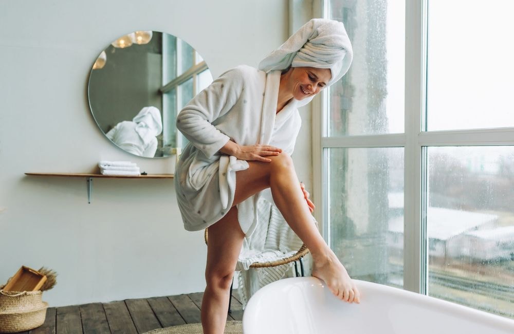 En hiver, vous exfoliez probablement mal votre peau, voici comment corriger le tir