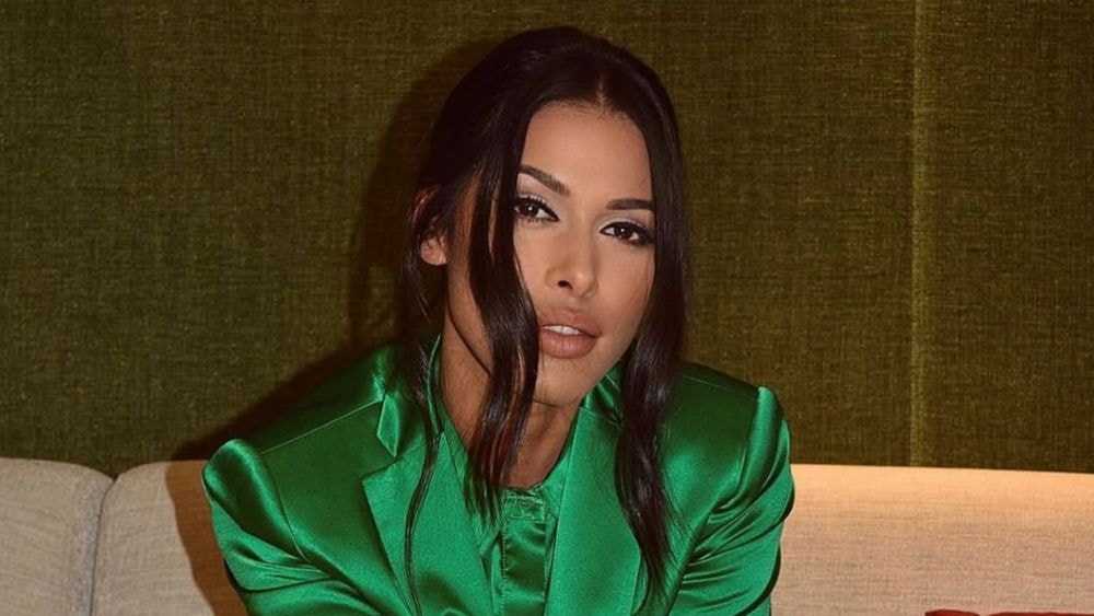 "Je vais moi-même mettre un lien" : victime de chantage à la sextape, Ayem Nour dévoile elle-même la fameuse vidéo !
