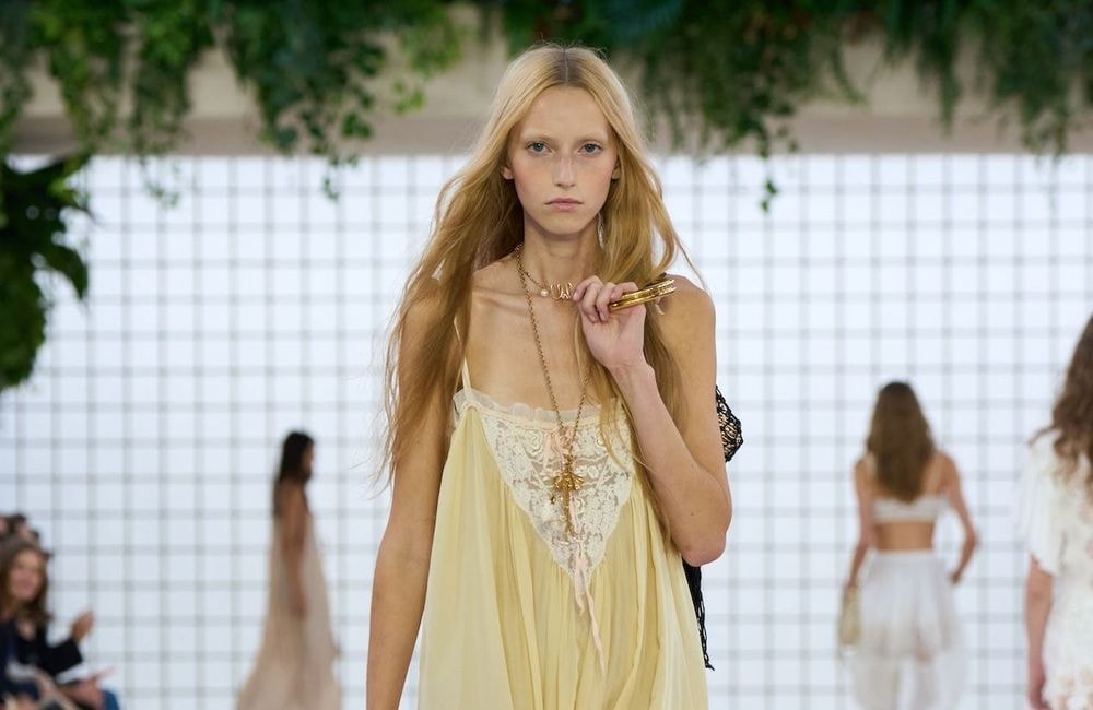 Voici les tendances vintage qui seront incontournables en 2025