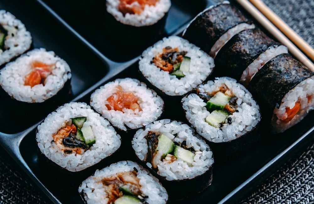 Sushi Push-Up : La nouvelle façon de manger des sushis débarque à Paris