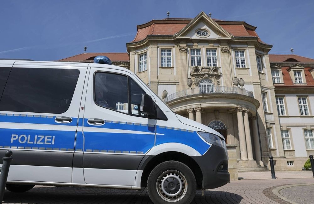 En Allemagne, un néonazi fait scandale après avoir changé de genre pour purger sa peine dans une prison pour femmes