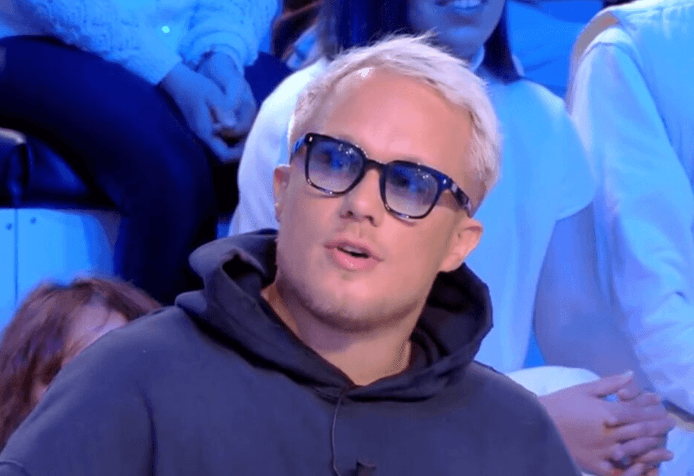 Guillaume Genton critique sévèrement dans TPMP la campagne de vaccination contre le Covid-19 : « C’est la collection printemps-été 2024 »
