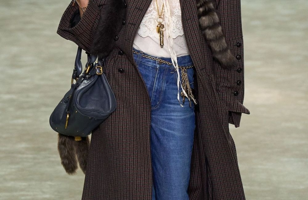 Ces accessoires sont le secret des filles stylées pour dynamiser leurs looks cet automne