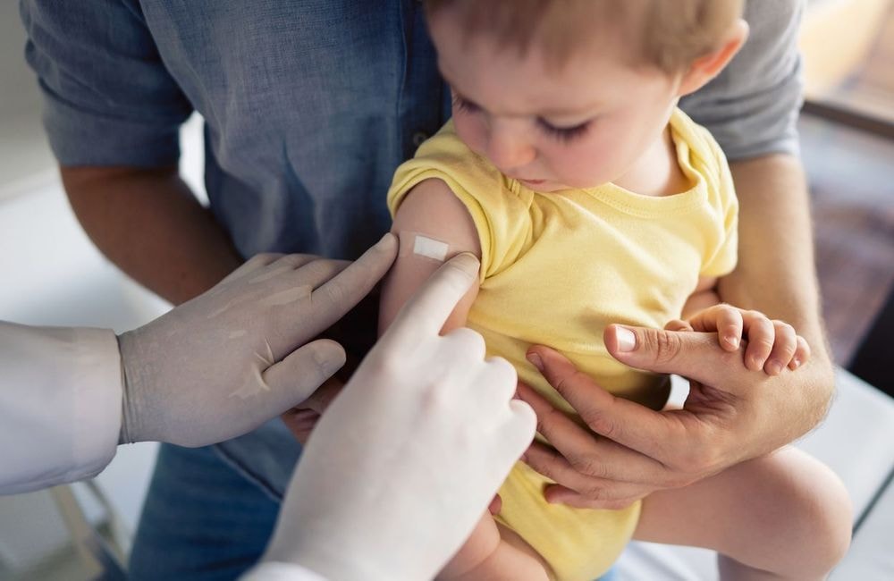 Que faire si mon conjoint refuse de faire vacciner notre enfant ?