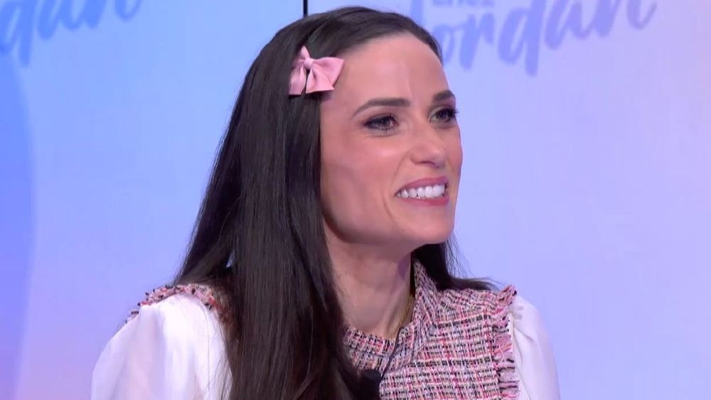 Capucine Anav fait des confidences chocs sur Alain Delon : « J’ai la preuve de…