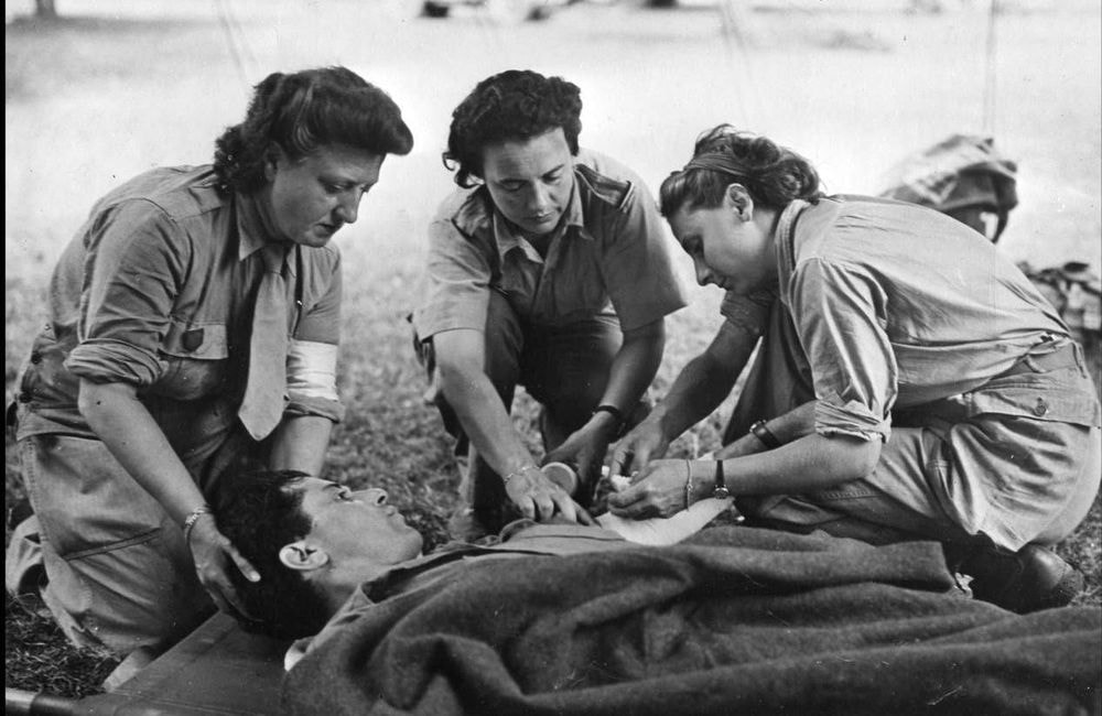 L'histoire des Rochambelles, les héroïnes oubliées de la Libération en 1945