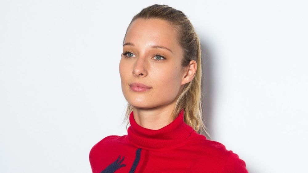 David Hallyday : sa fille Ilona Smet pose en bikini sexy et afflole la toile
