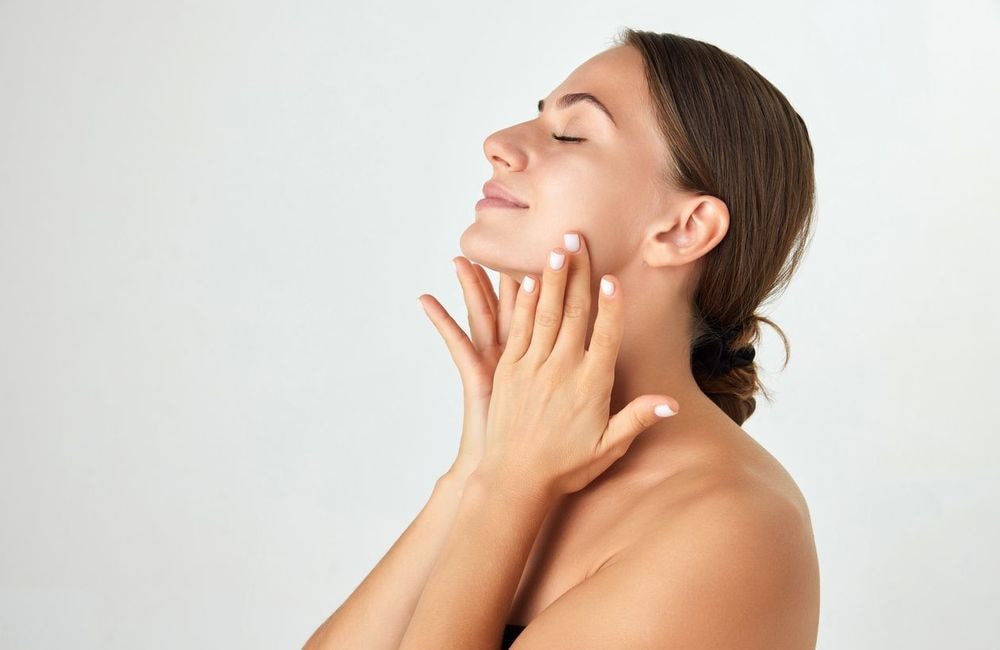 Cette dermatologue livre 5 conseils anti-âge qui ne coûtent pas un sou