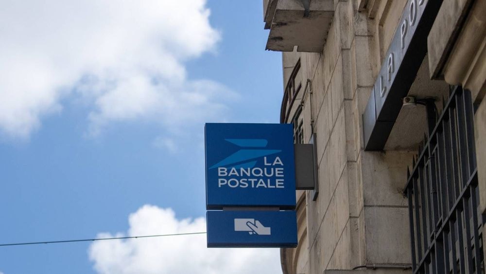 Chute de La Banque Postale, nouveau livret Nickel et date limite des impôts : voici les 3 infos du 27 novembre